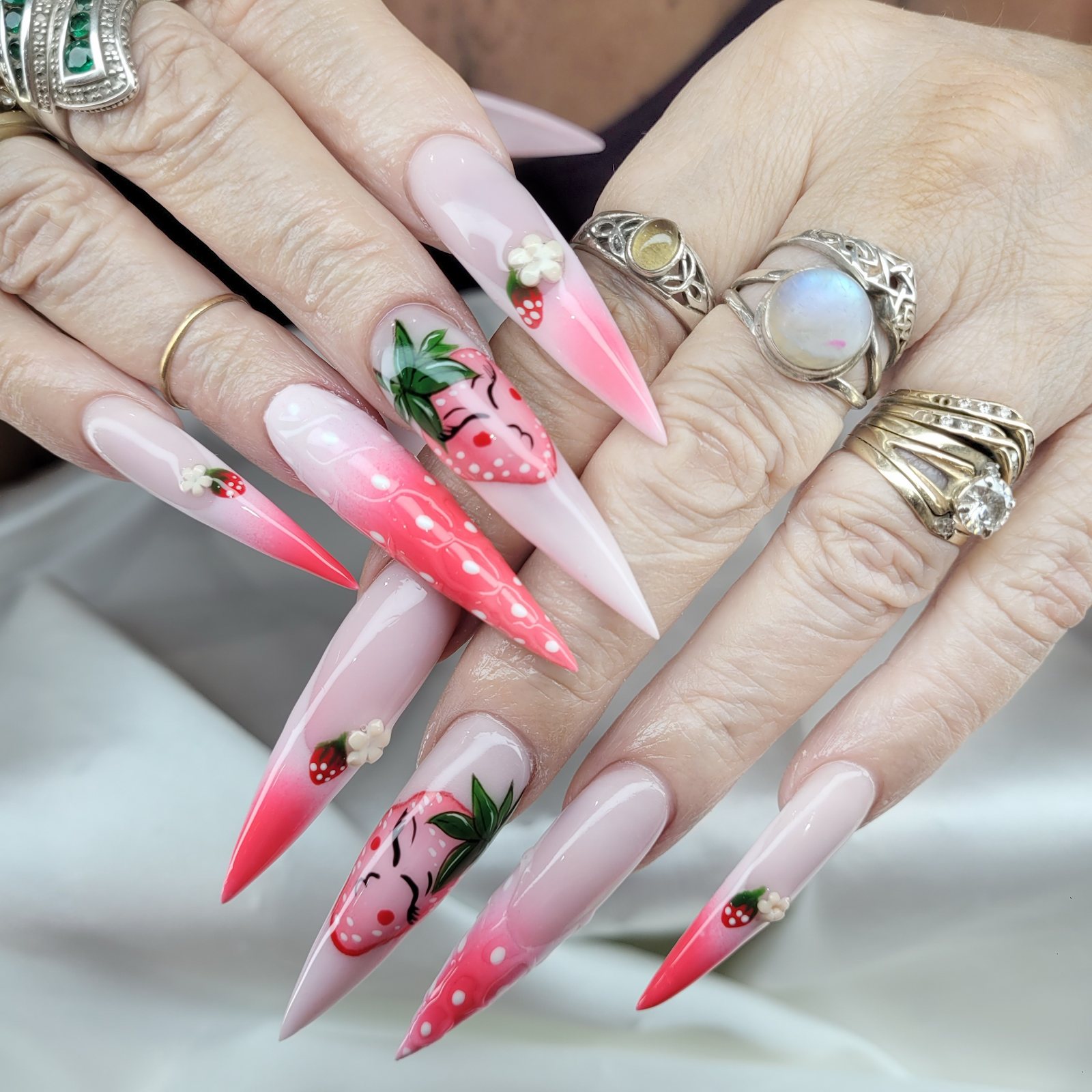 Ozy Nails manicure detail